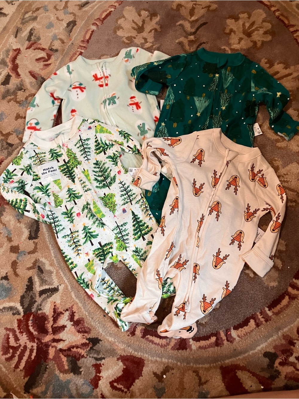 NWT newborn old navy  Holiday baby footie Pajama Set - Green, Cream, White